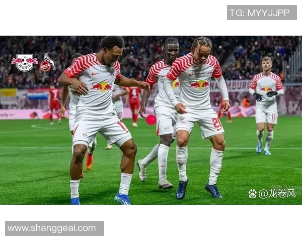 伊斯坦布尔主场迎战莱比锡双方争夺欧战小组出线关键战