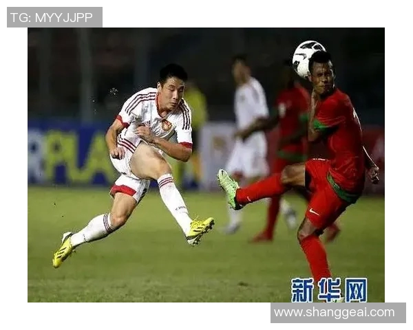 中国足球迎战印尼队全力争胜展现实力与团队精神